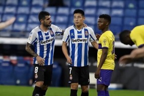 真人-清晨皇家社会官宣签约：中超节点到来，悬念犹存，轮换策略成焦点的简单介绍